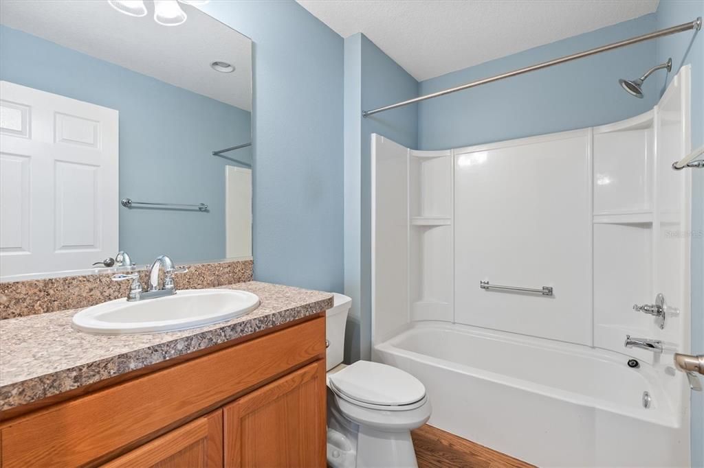 For Sale: $315,000 (3 beds, 2 baths, 1352 Square Feet)