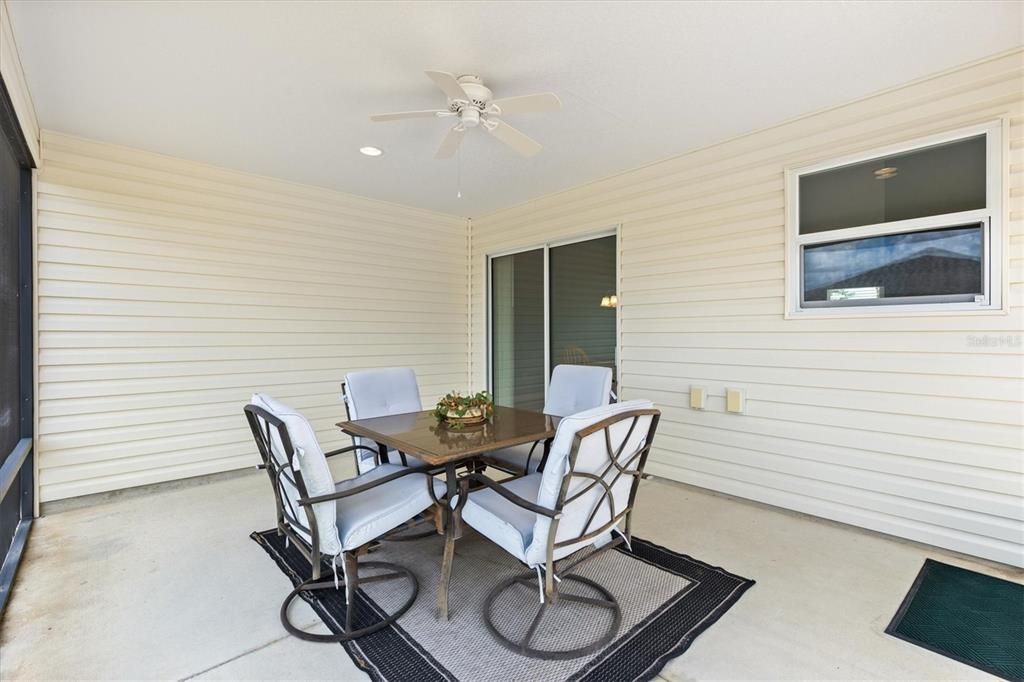 For Sale: $315,000 (3 beds, 2 baths, 1352 Square Feet)