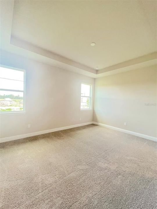 En Renta: $2,490 (4 camas, 2 baños, 1983 Pies cuadrados)