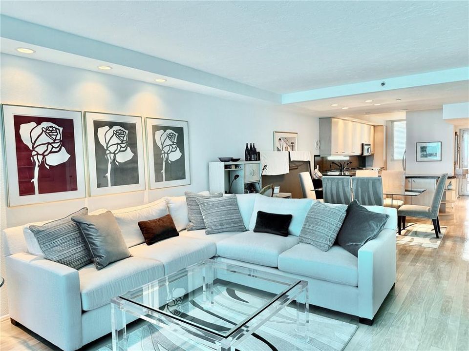 For Sale: $1,175,000 (2 beds, 2 baths, 1503 Square Feet)