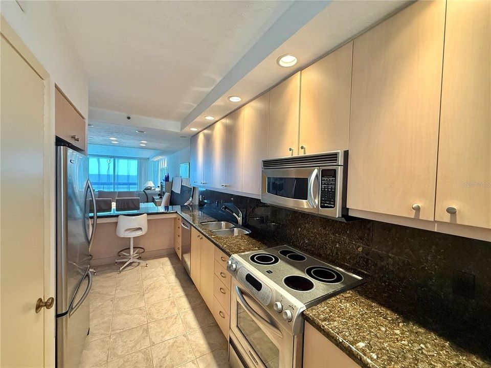 For Sale: $1,175,000 (2 beds, 2 baths, 1503 Square Feet)