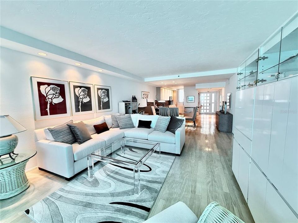 For Sale: $1,175,000 (2 beds, 2 baths, 1503 Square Feet)