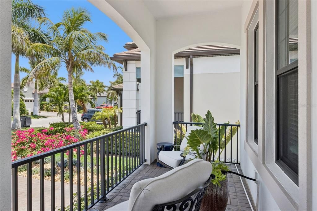 For Sale: $1,699,900 (3 beds, 3 baths, 3182 Square Feet)
