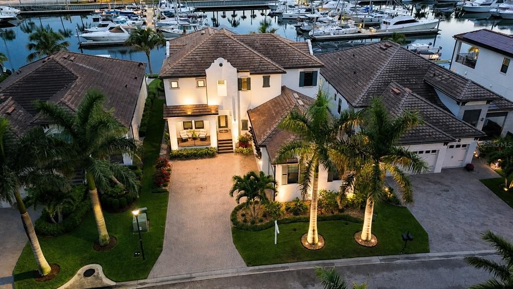 For Sale: $1,699,900 (3 beds, 3 baths, 3182 Square Feet)