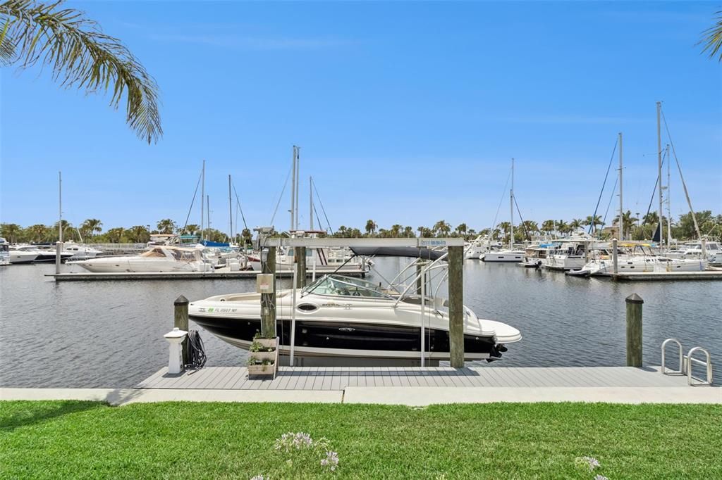 For Sale: $1,699,900 (3 beds, 3 baths, 3182 Square Feet)