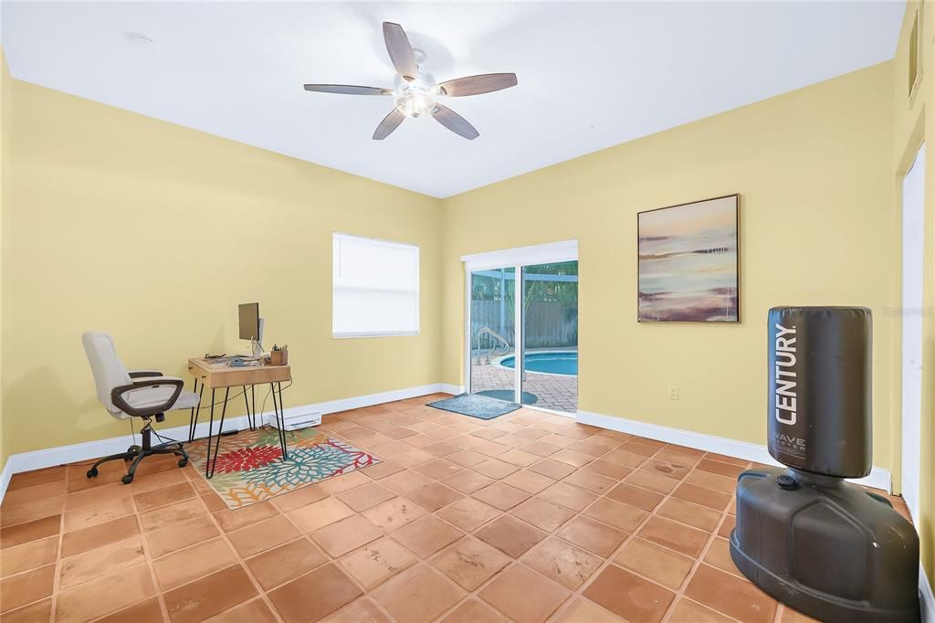 For Sale: $999,999 (4 beds, 3 baths, 2764 Square Feet)