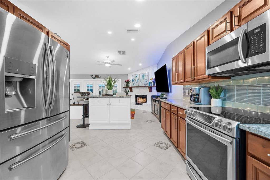 For Sale: $999,999 (4 beds, 3 baths, 2764 Square Feet)