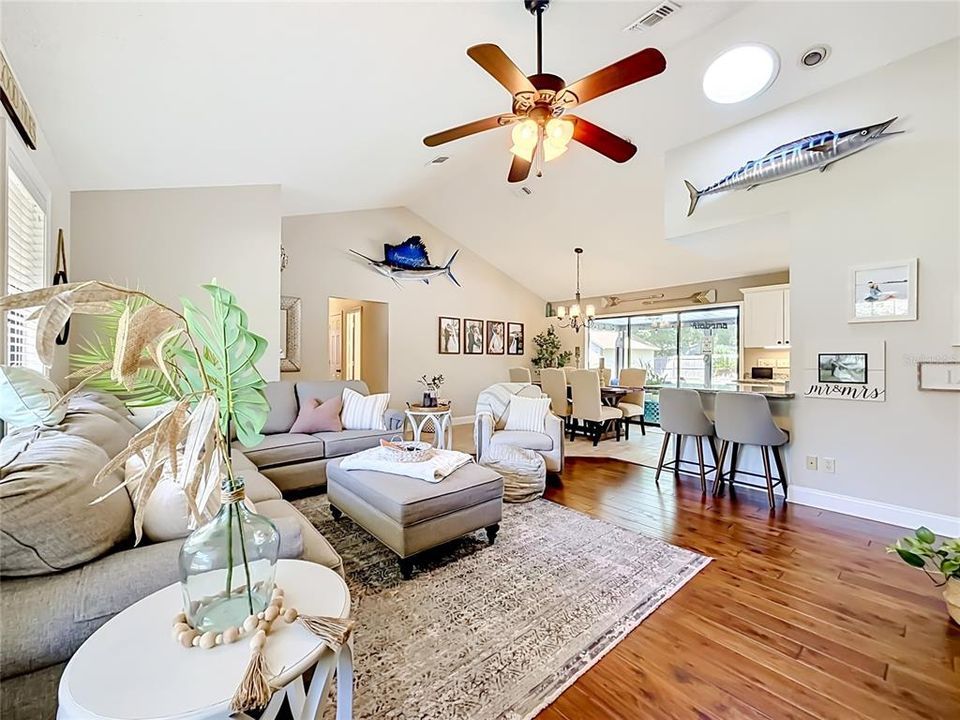 Active With Contract: $369,900 (3 beds, 2 baths, 1572 Square Feet)