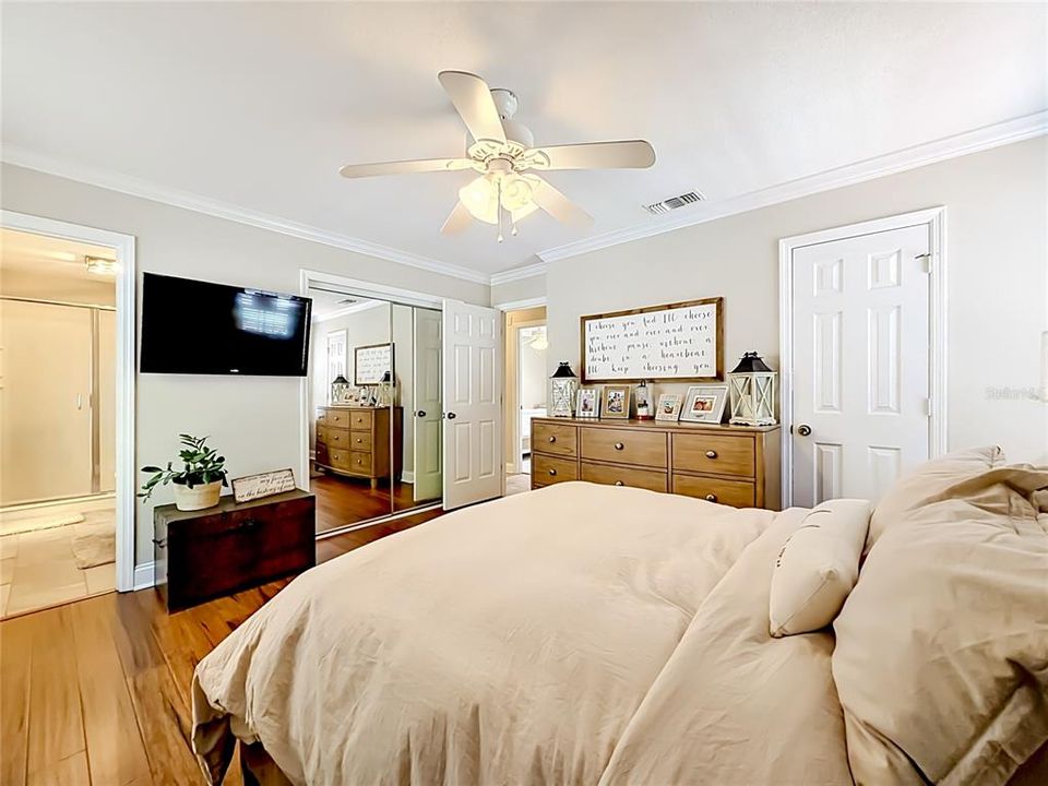 Active With Contract: $369,900 (3 beds, 2 baths, 1572 Square Feet)
