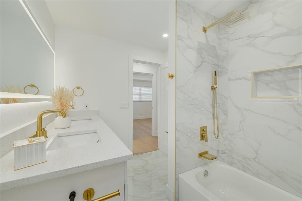 For Sale: $549,000 (3 beds, 2 baths, 1498 Square Feet)