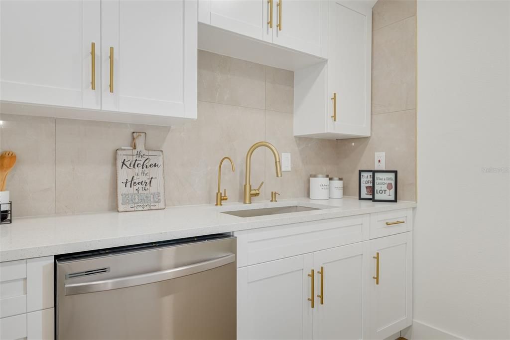 For Sale: $549,000 (3 beds, 2 baths, 1498 Square Feet)
