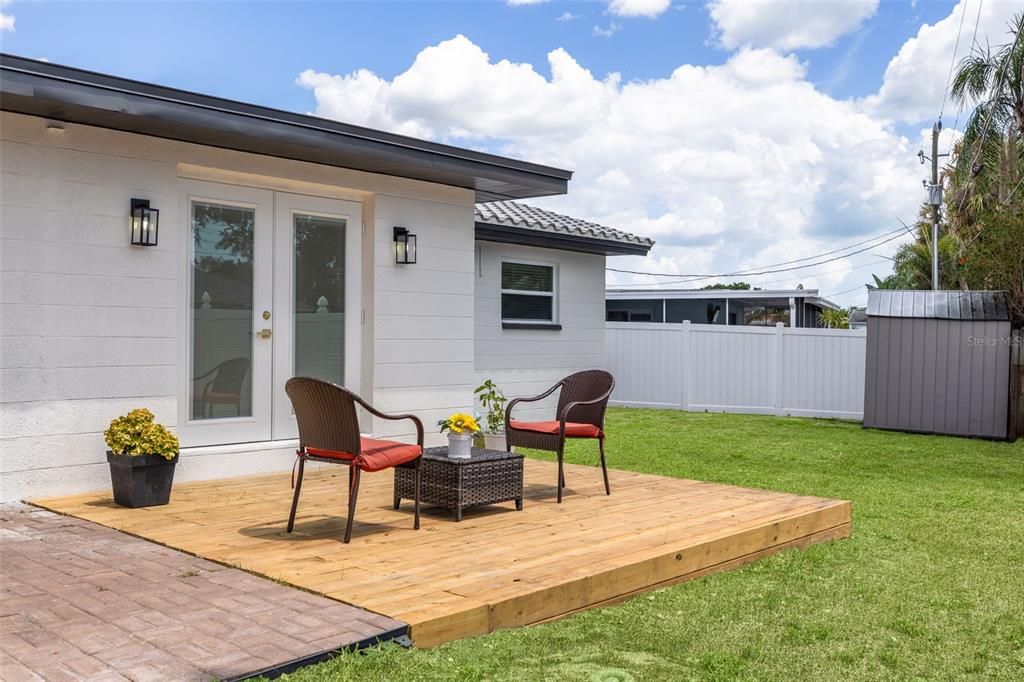 For Sale: $549,000 (3 beds, 2 baths, 1498 Square Feet)
