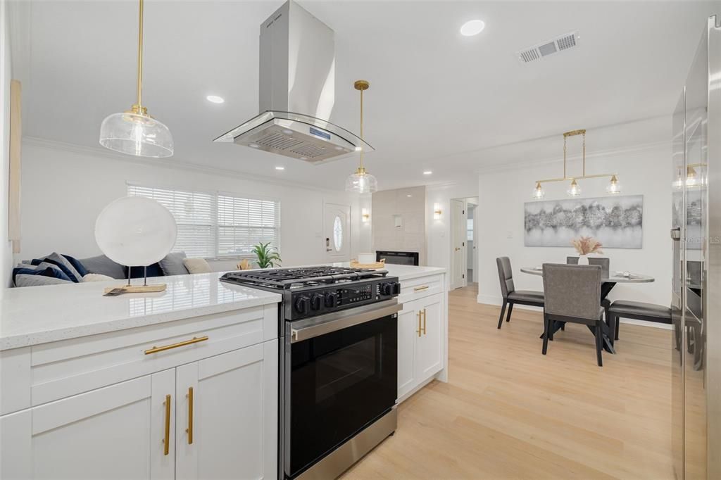 For Sale: $549,000 (3 beds, 2 baths, 1498 Square Feet)