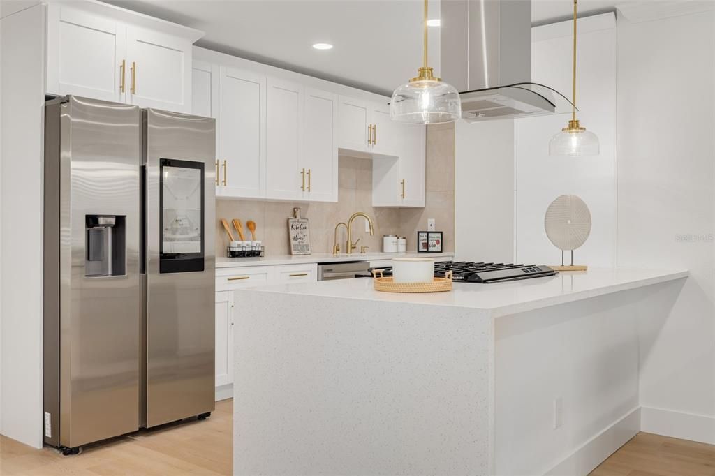 For Sale: $549,000 (3 beds, 2 baths, 1498 Square Feet)