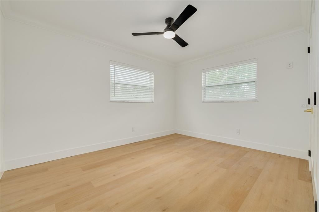 For Sale: $549,000 (3 beds, 2 baths, 1498 Square Feet)