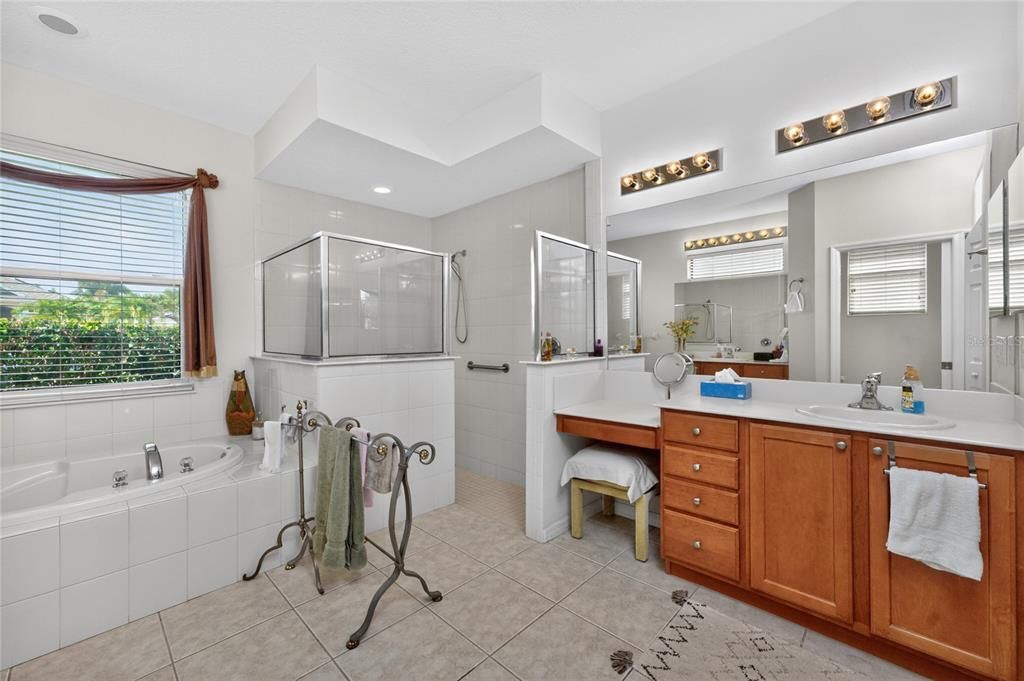 En Venta: $343,900 (3 camas, 2 baños, 2166 Pies cuadrados)