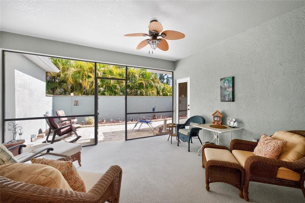 En Venta: $343,900 (3 camas, 2 baños, 2166 Pies cuadrados)