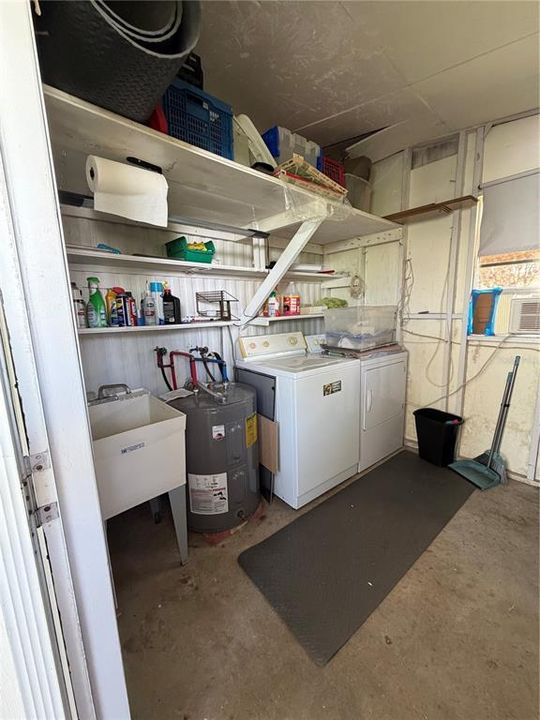 For Sale: $135,000 (2 beds, 2 baths, 828 Square Feet)