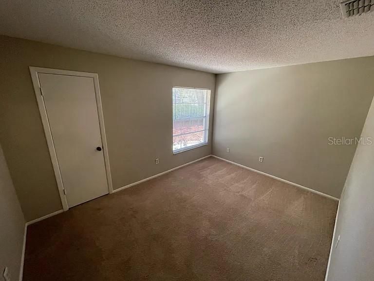 В аренду: $2,250 (4 спален, 2 ванн, 1571 Квадратных фут)