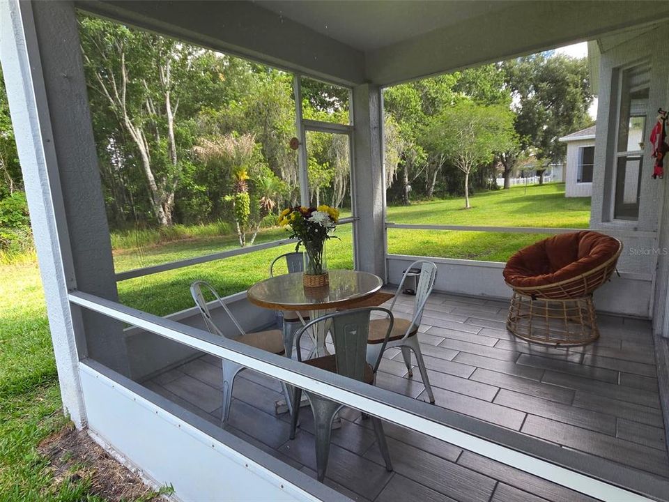 For Rent: $2,600 (3 beds, 2 baths, 1704 Square Feet)