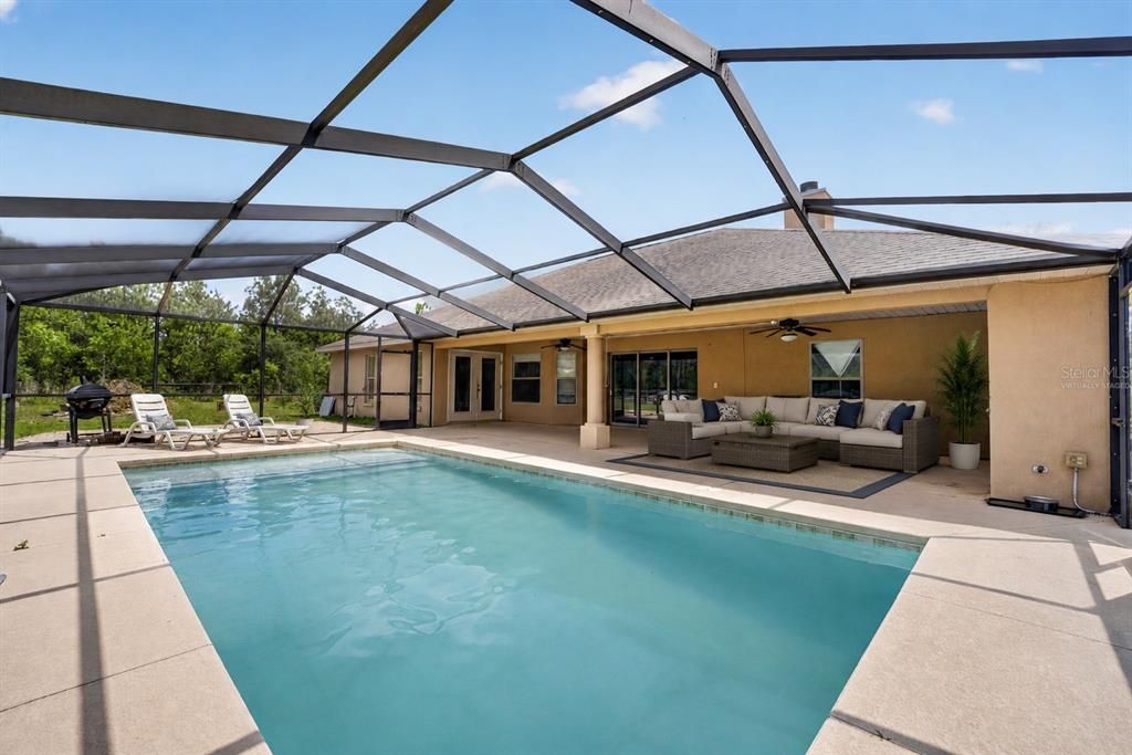 En Venta: $1,195,000 (3 camas, 2 baños, 2232 Pies cuadrados)