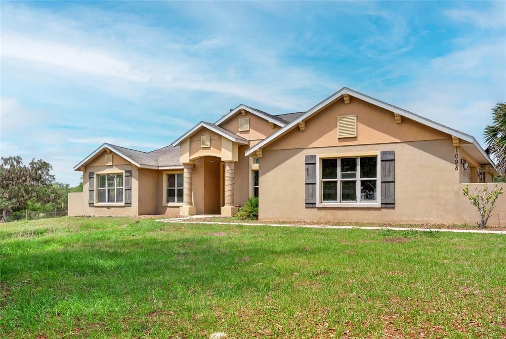 En Venta: $1,195,000 (3 camas, 2 baños, 2232 Pies cuadrados)
