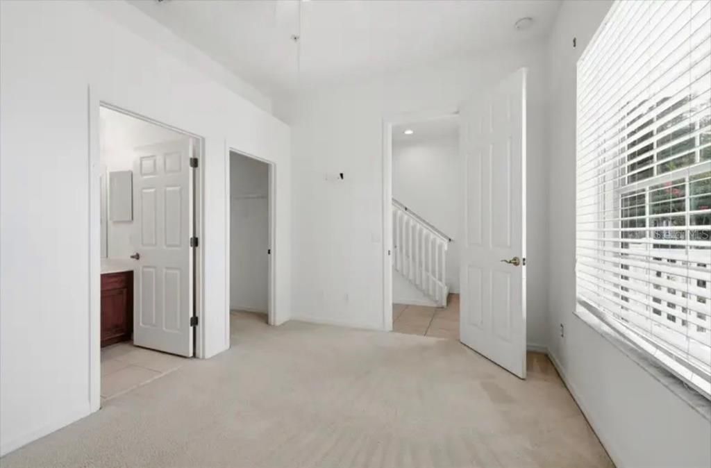 En Venta: $384,900 (3 camas, 3 baños, 1854 Pies cuadrados)