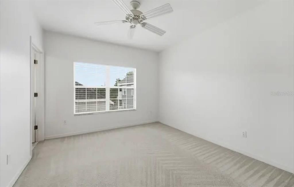 En Venta: $384,900 (3 camas, 3 baños, 1854 Pies cuadrados)