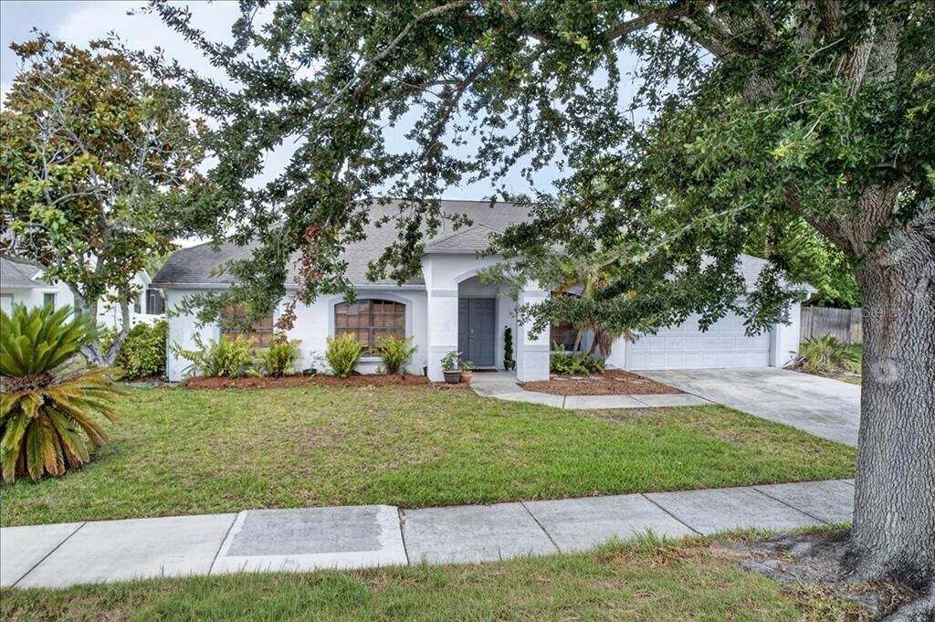 For Sale: $489,950 (3 beds, 2 baths, 1892 Square Feet)