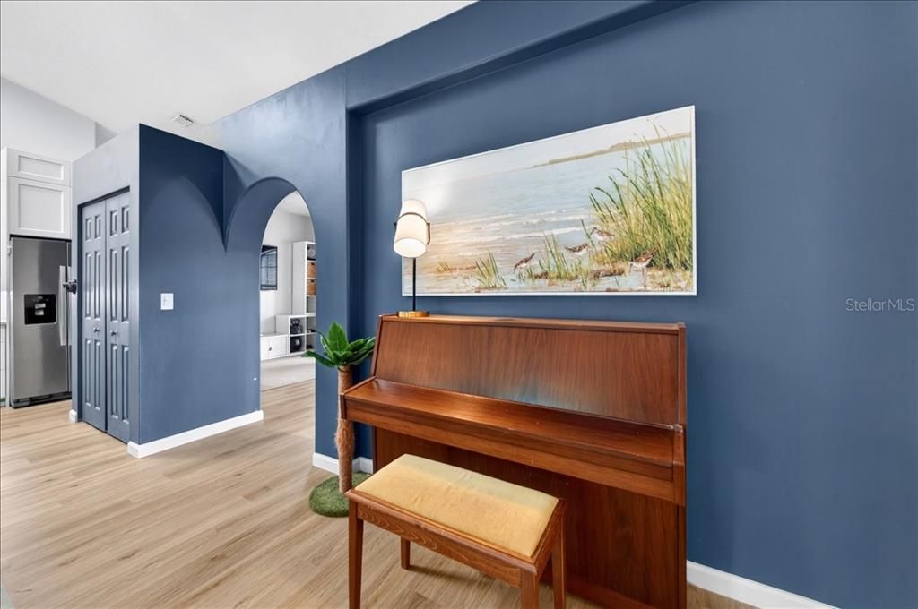 For Sale: $489,950 (3 beds, 2 baths, 1892 Square Feet)