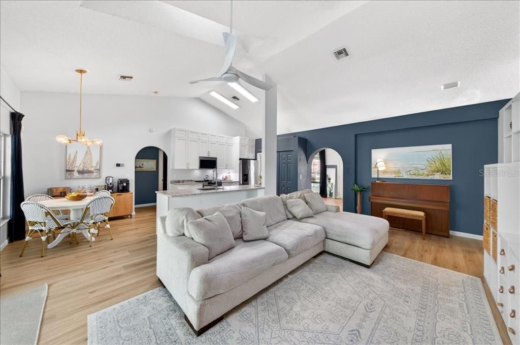 For Sale: $489,950 (3 beds, 2 baths, 1892 Square Feet)