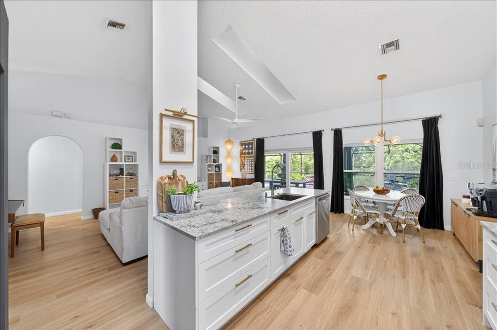For Sale: $489,950 (3 beds, 2 baths, 1892 Square Feet)
