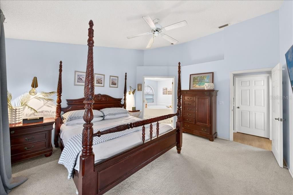 For Sale: $489,950 (3 beds, 2 baths, 1892 Square Feet)