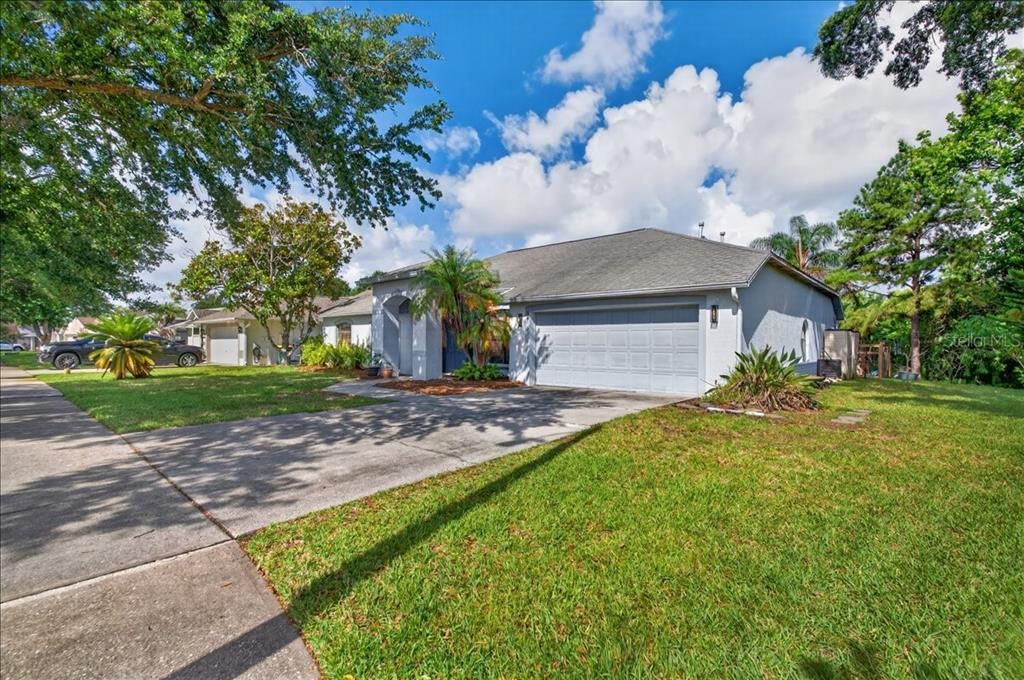 For Sale: $489,950 (3 beds, 2 baths, 1892 Square Feet)