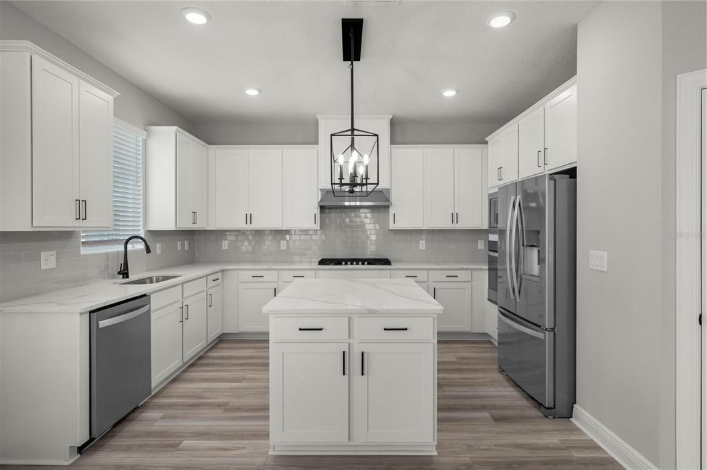 For Sale: $445,900 (3 beds, 2 baths, 1553 Square Feet)