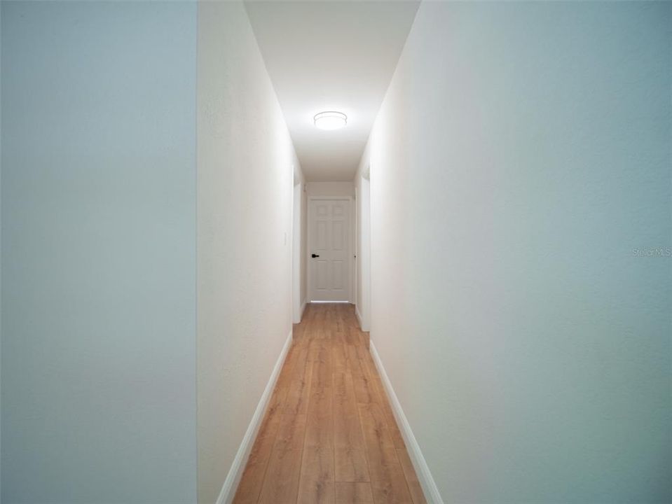 For Sale: $192,000 (3 beds, 1 baths, 1080 Square Feet)