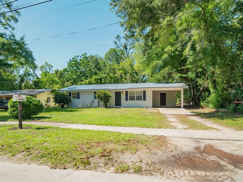 For Sale: $192,000 (3 beds, 1 baths, 1080 Square Feet)