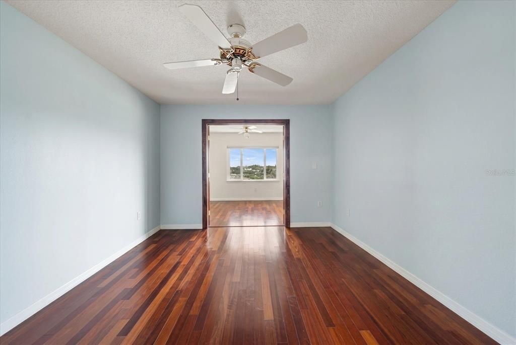 For Sale: $447,000 (2 beds, 2 baths, 1440 Square Feet)