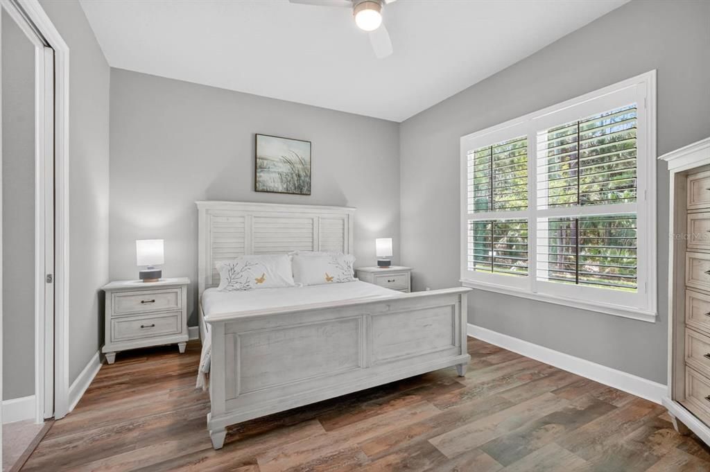 Active With Contract: $368,000 (2 beds, 2 baths, 1526 Square Feet)