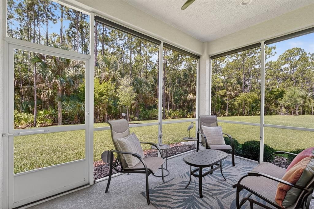 Active With Contract: $368,000 (2 beds, 2 baths, 1526 Square Feet)