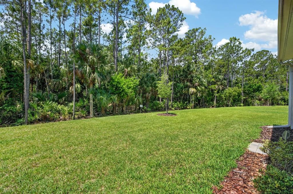 Active With Contract: $368,000 (2 beds, 2 baths, 1526 Square Feet)