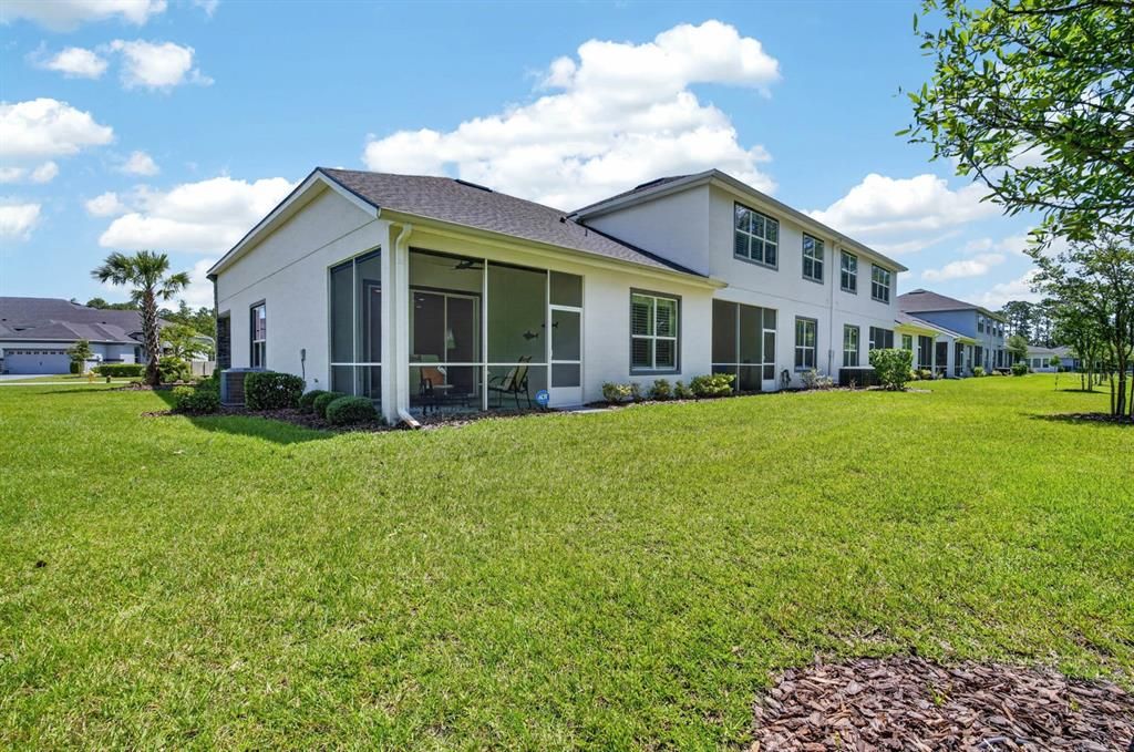 Active With Contract: $368,000 (2 beds, 2 baths, 1526 Square Feet)