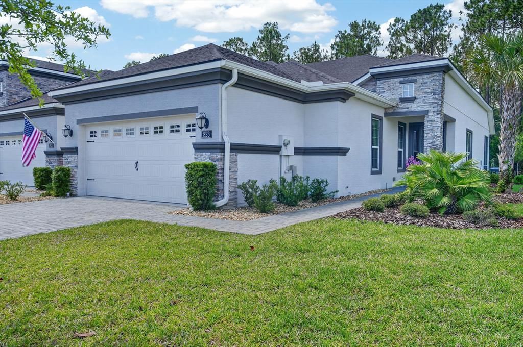 Active With Contract: $368,000 (2 beds, 2 baths, 1526 Square Feet)