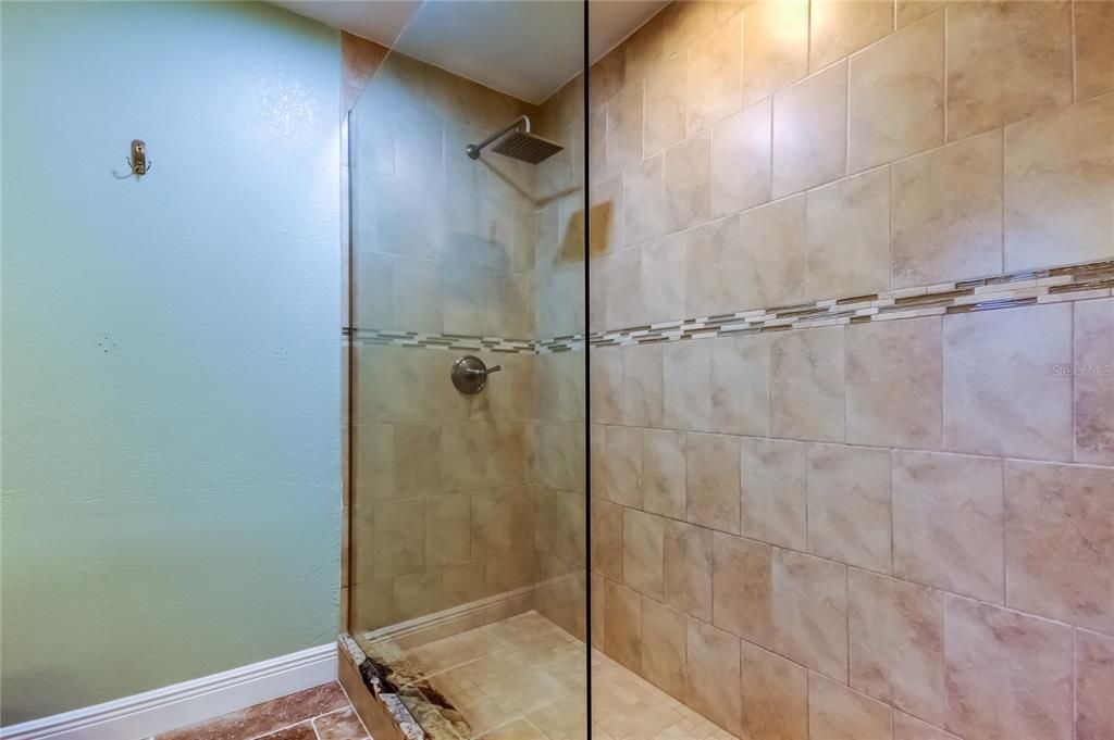 На продажу: $545,000 (3 спален, 2 ванн, 1805 Квадратных фут)