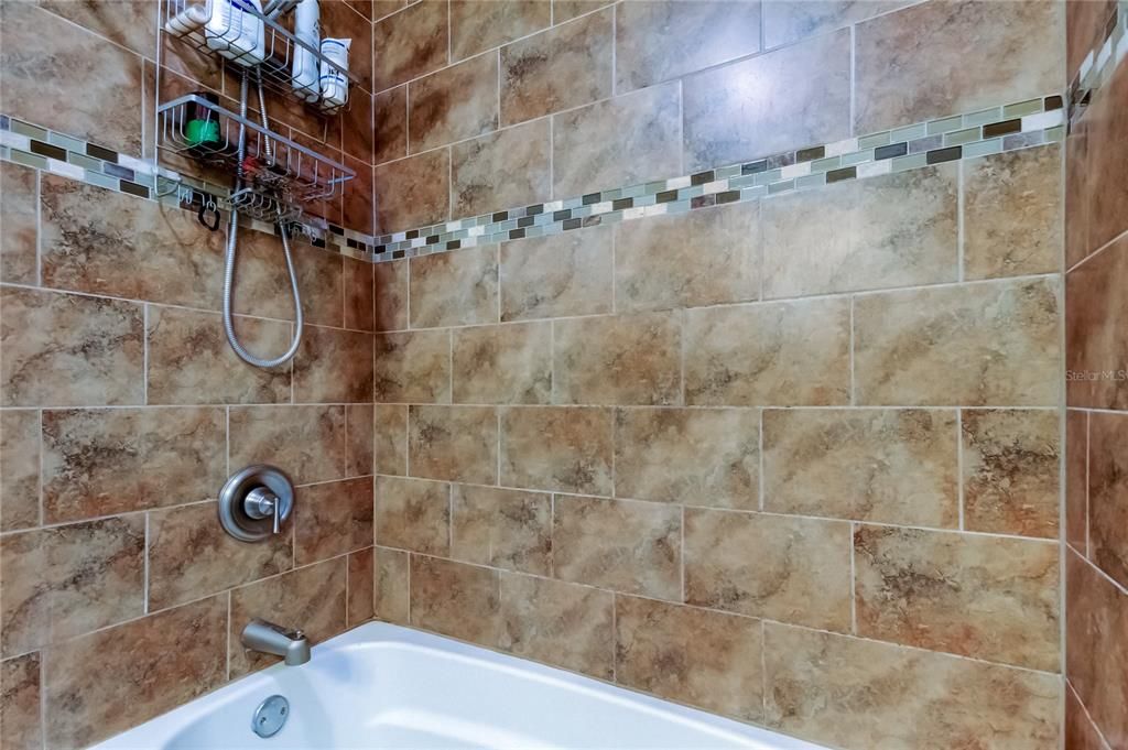 На продажу: $545,000 (3 спален, 2 ванн, 1805 Квадратных фут)