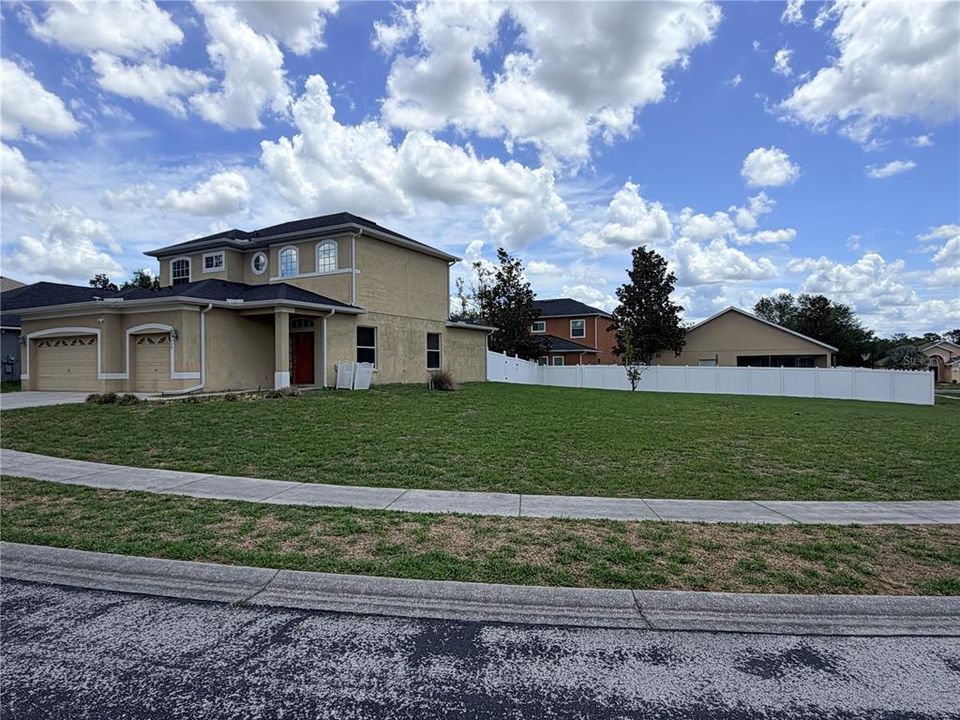 For Sale: $360,000 (4 beds, 2 baths, 2193 Square Feet)