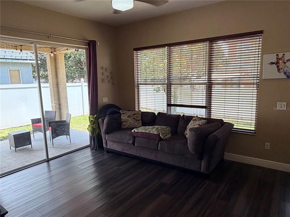 For Sale: $360,000 (4 beds, 2 baths, 2193 Square Feet)