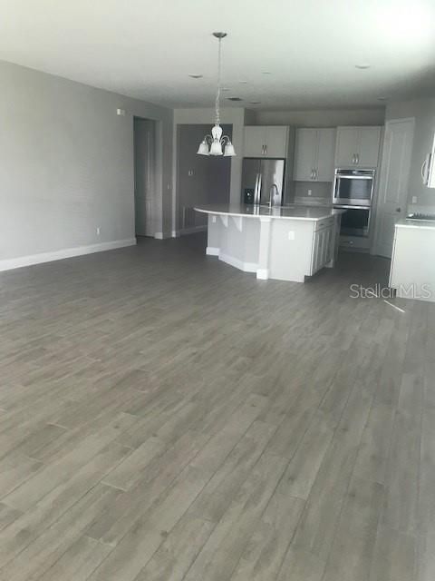 Activo con contrato: $690,000 (4 camas, 3 baños, 2224 Pies cuadrados)