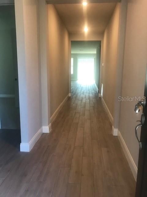 Activo con contrato: $690,000 (4 camas, 3 baños, 2224 Pies cuadrados)