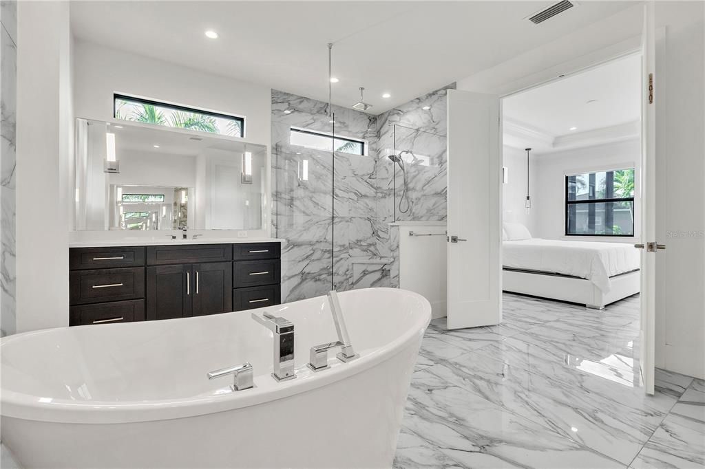 For Sale: $1,500,000 (3 beds, 3 baths, 2530 Square Feet)